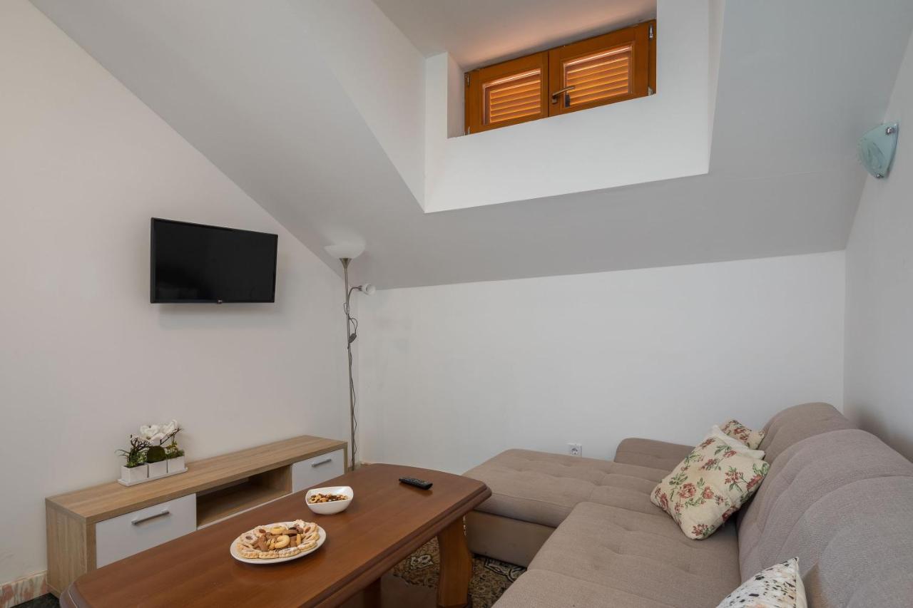 Luxury Stone Villa Nevija 2022 Private Villa Milna  Zimmer foto